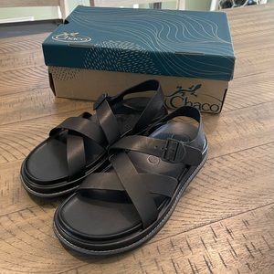 Chaco Townes Sandal Women’s Size 9, Black. New in box, never worn.